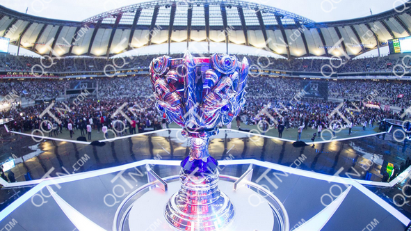 BLAST秋季小组赛第四日：Heroic直落两图横扫NAVI